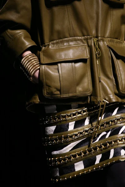 Look 79